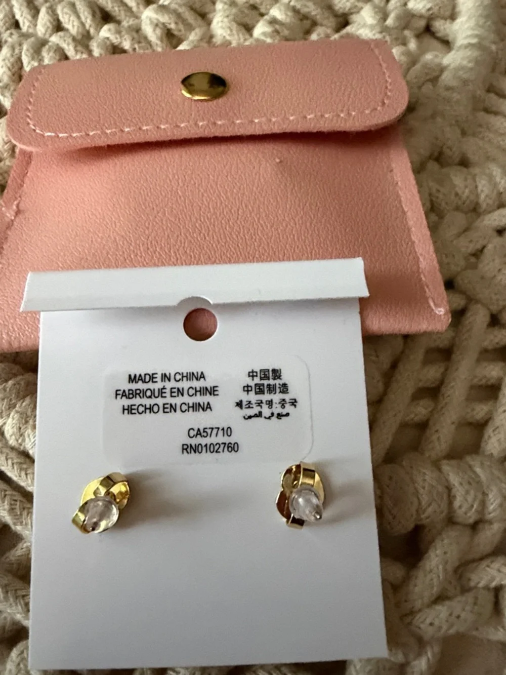 kate spade pink leather coin pouch with gold-tone stud earrings - Picture 4 of 5